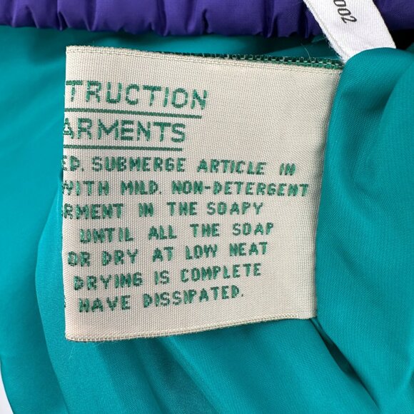 Vintage L.L. Bean Womens Mountain Classics Purple Goose Down Puffer Jacket M - Picture 9 of 10